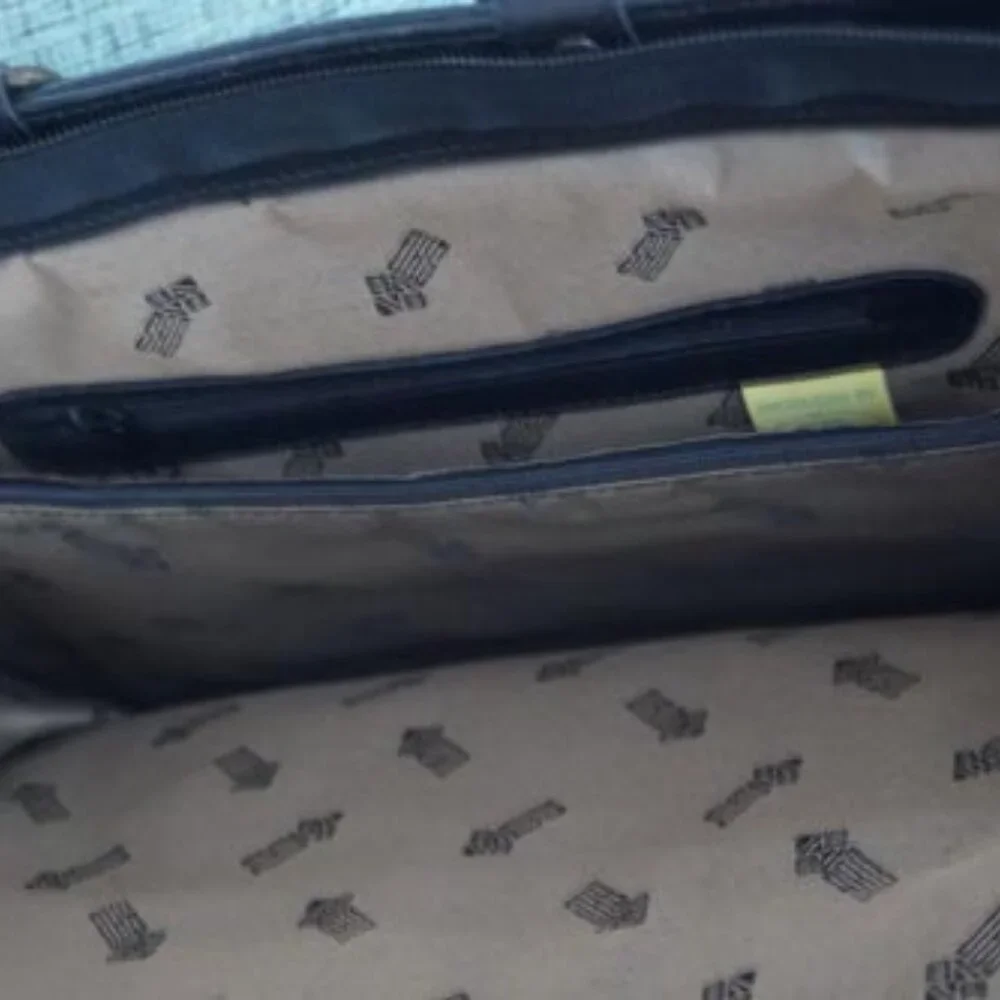 Vintage Yun Art Kilim and Leather Brief Case